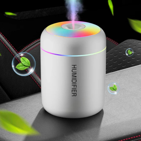 LED Illatosító – Elegancia és Frissesség Az Autóban