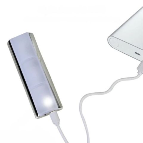 Multifarvet LED-belysning til bilens interiør – Fjernbetjening