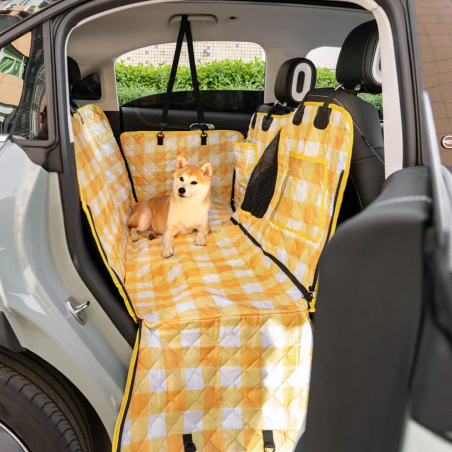 Voděodolný a protiškrábací potah na auto pro psa 