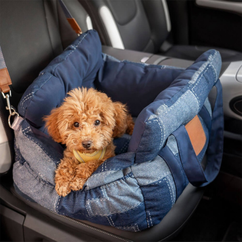 犬用ポータブルバスケット — 家と車での快適さ 